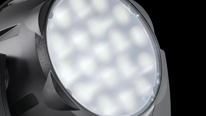 Sparx 12A mit Beamshape montiert